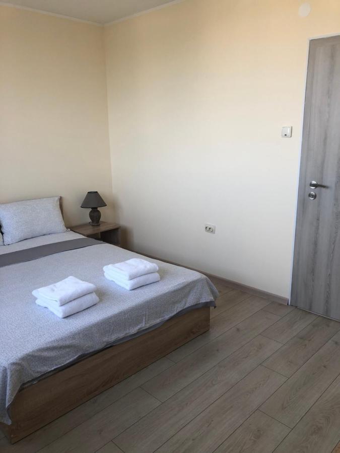 Avelov Art Apartment Burgas City Exterior foto