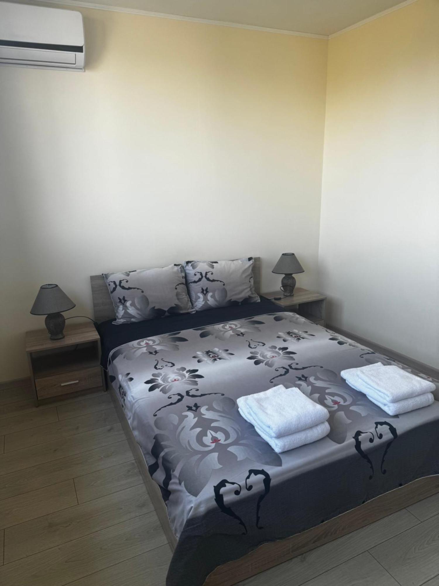 Avelov Art Apartment Burgas City Exterior foto